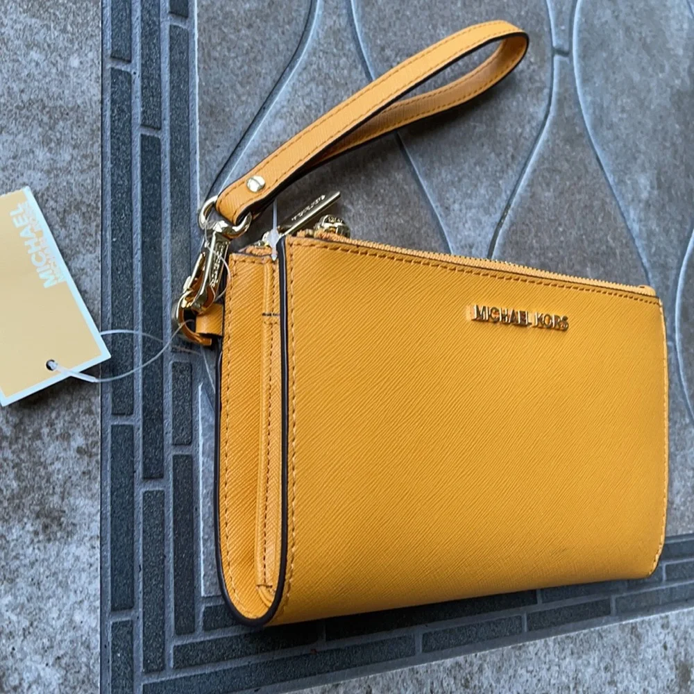 Michael Kors Jet Set Travel Marigold Double Zip Wristlet Leather